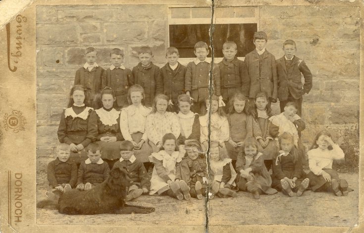 Rearquhar School photograph c 1908