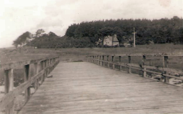Newton Point pier looking landward