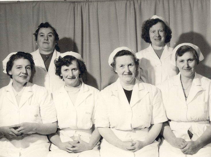 Group photograph of canteen staff at Dornoch Academy c 1950