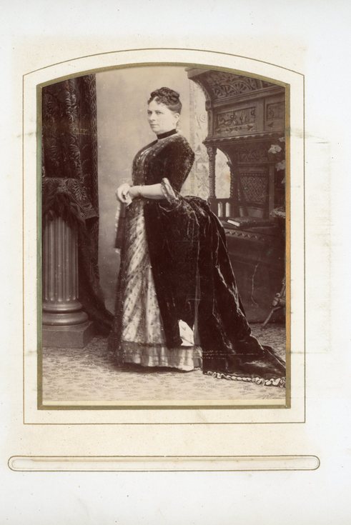 Full length photograph of a lady