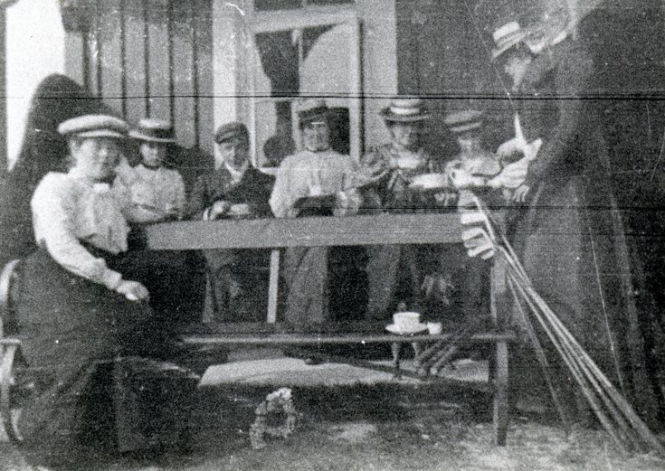 Lady golfers c 1900