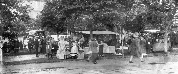 Dornoch Market – Cathedral Green