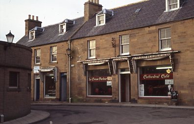 West end of final block of the High Street