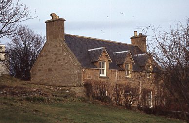 Property adjacent to the garden of the Bank