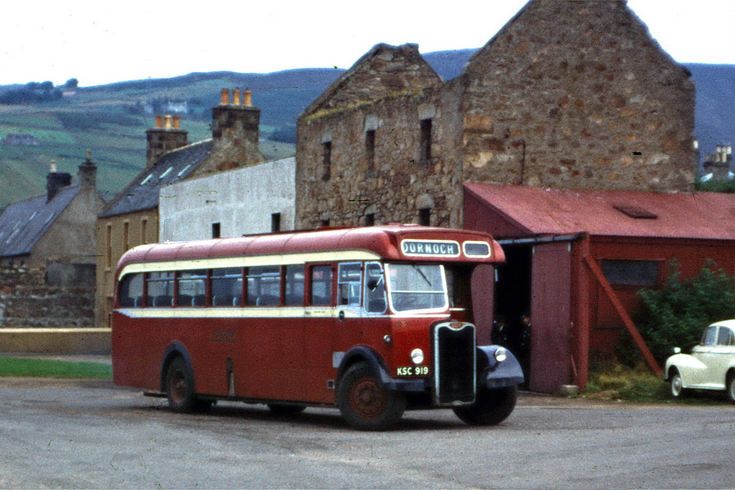 Highland buses registered no KSC 919 at Helmsdale