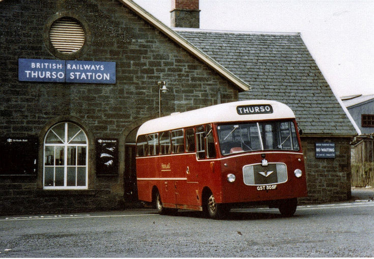 Bus at Thurso Station