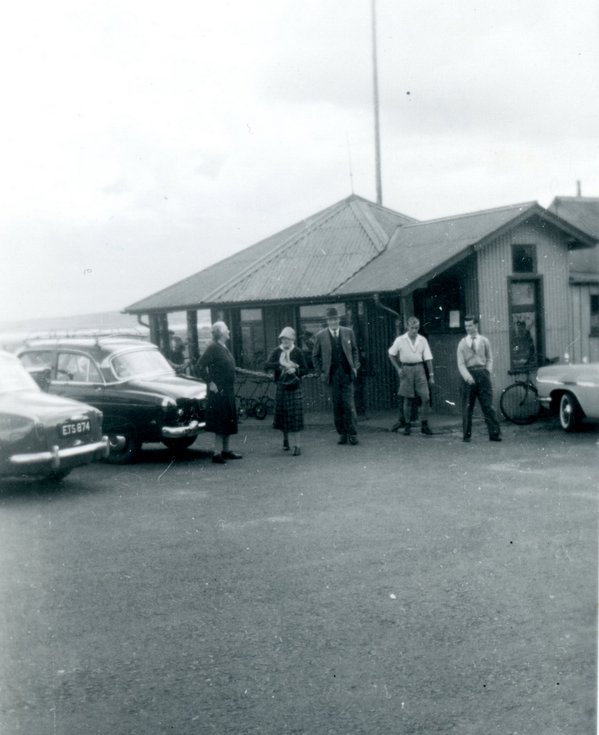 PM Harold MacMillan at RDGC September 1958