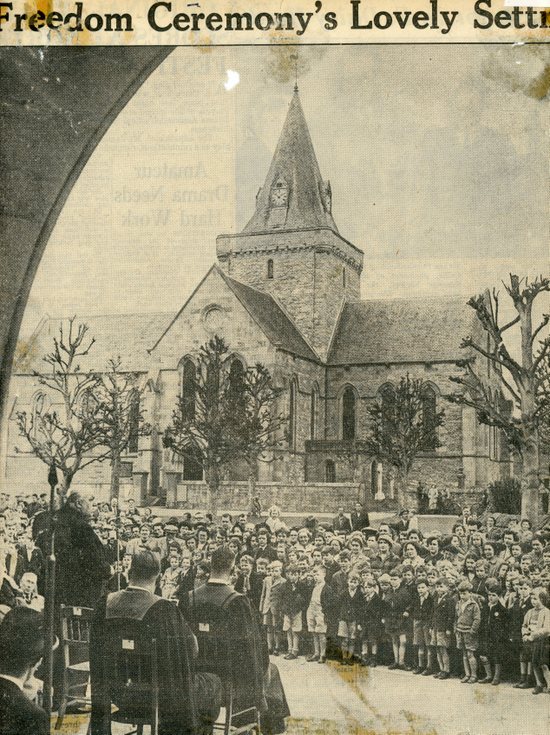 Viscount Kilmuir Freedom of Dornoch - Setting