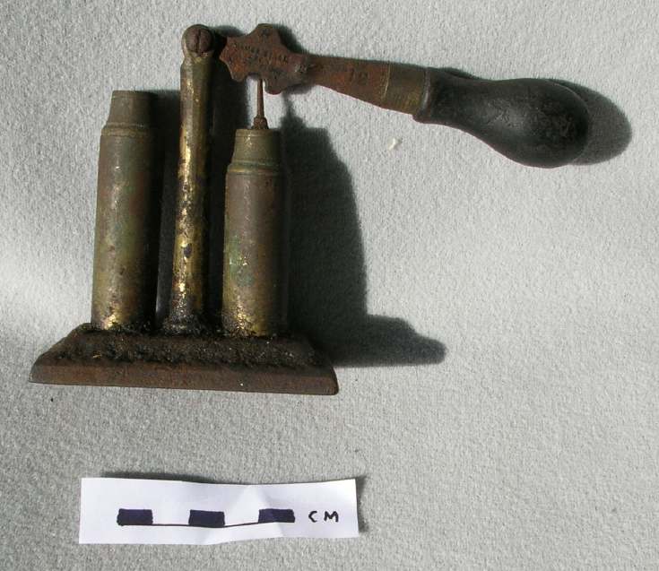Cartridge maker