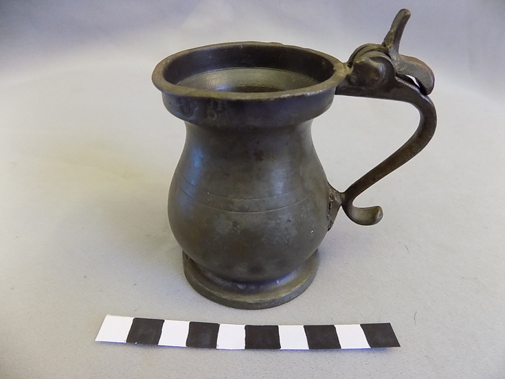 Small sized pewter tankard