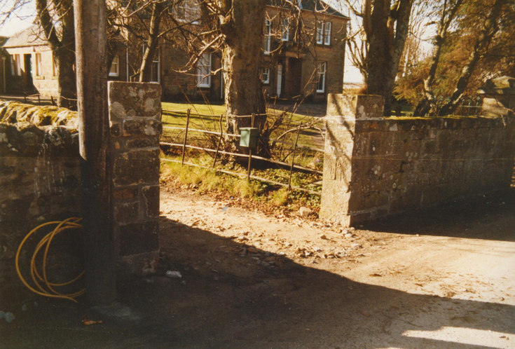 Record 12 prior to Sutherland Road improvement
