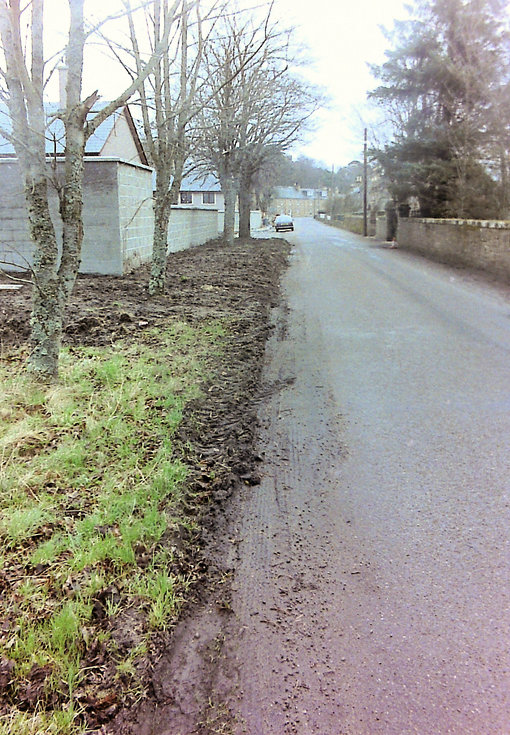 Record 15 prior to Sutherland Road improvement