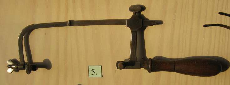 Watchmaker's hacksaw