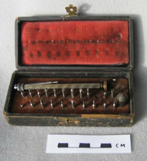 Box of watch oil sinks and end mills
