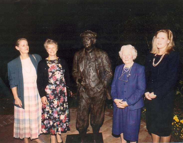 Donald Ross Statue