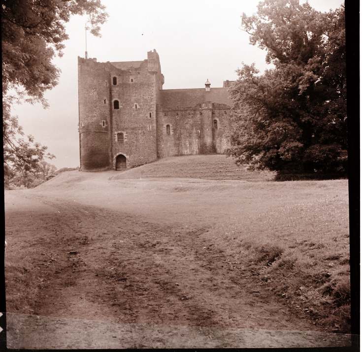 Doune ~ Collection of negatives belonging to Miss K. L. Lyon