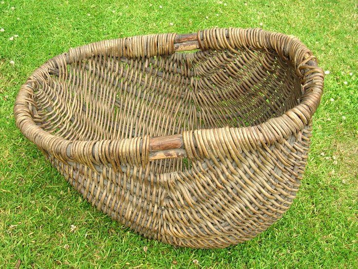 Scull (fish basket) from Embo