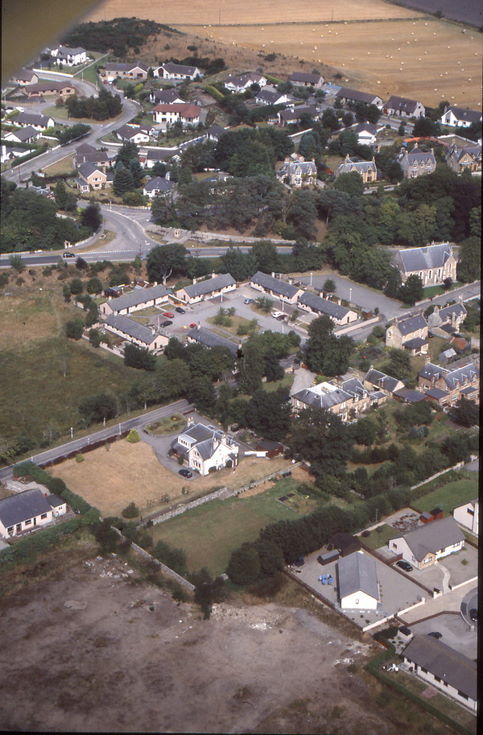 Aerail photograph of Dornoch - West Church Hall - Poles Road
