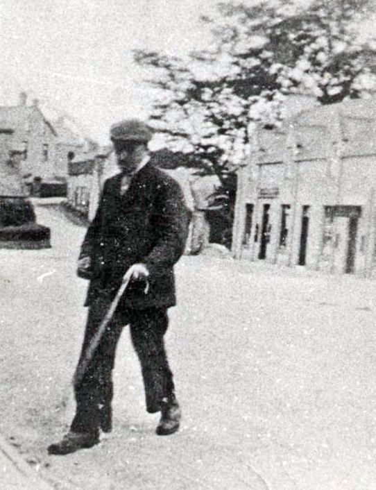 Photograph of blind Sandy 'Bobbin' of Dornoch