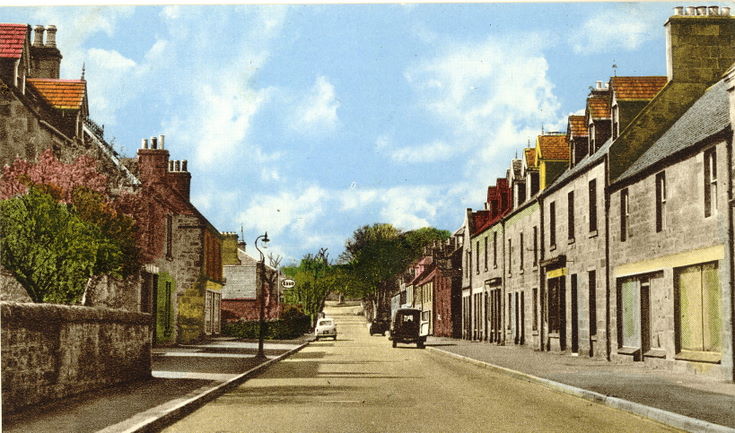 Castle Street, Dornoch looking west