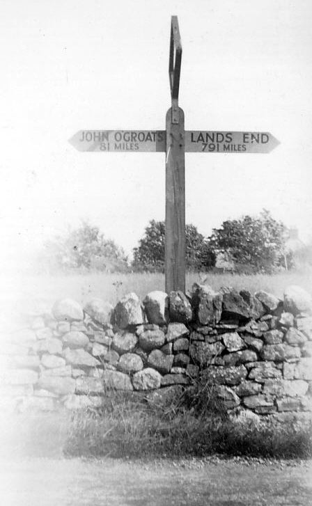 John O'Groats - Lands End Signpost