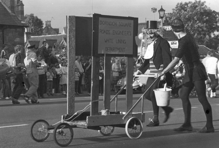 'White Lining' - pram race Dornoch Festival week