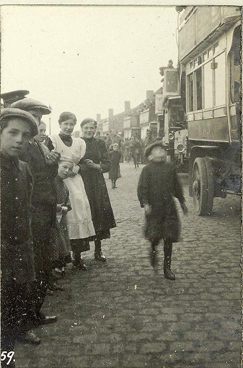 Vlamertinghe. 38 buses were employed