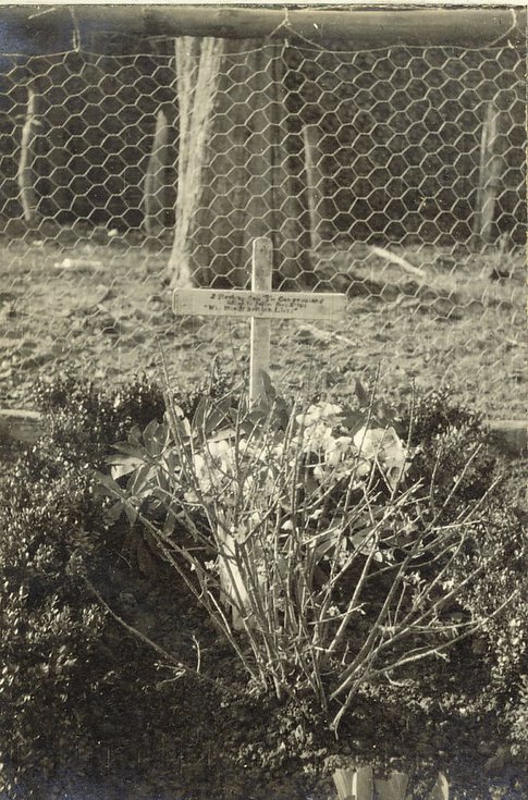 The cross on Stirling's grave. ‘Moat’ farm