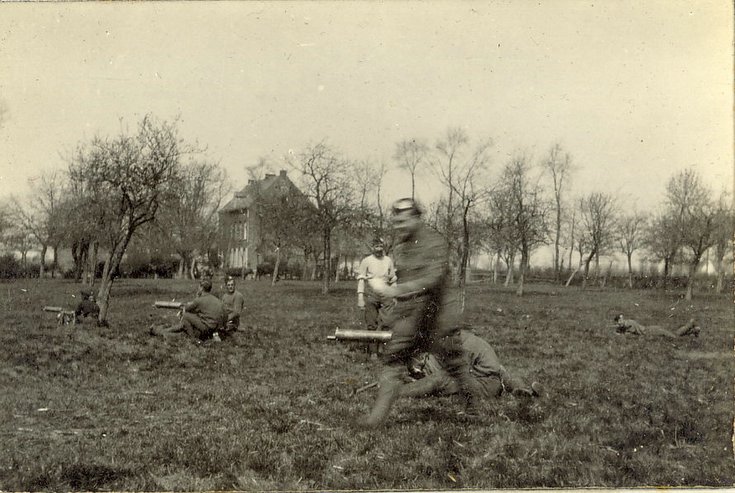 Machine gun crew drill
