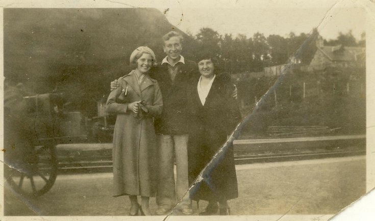 Kenneth Button with sister and mother at Embo station c 1938