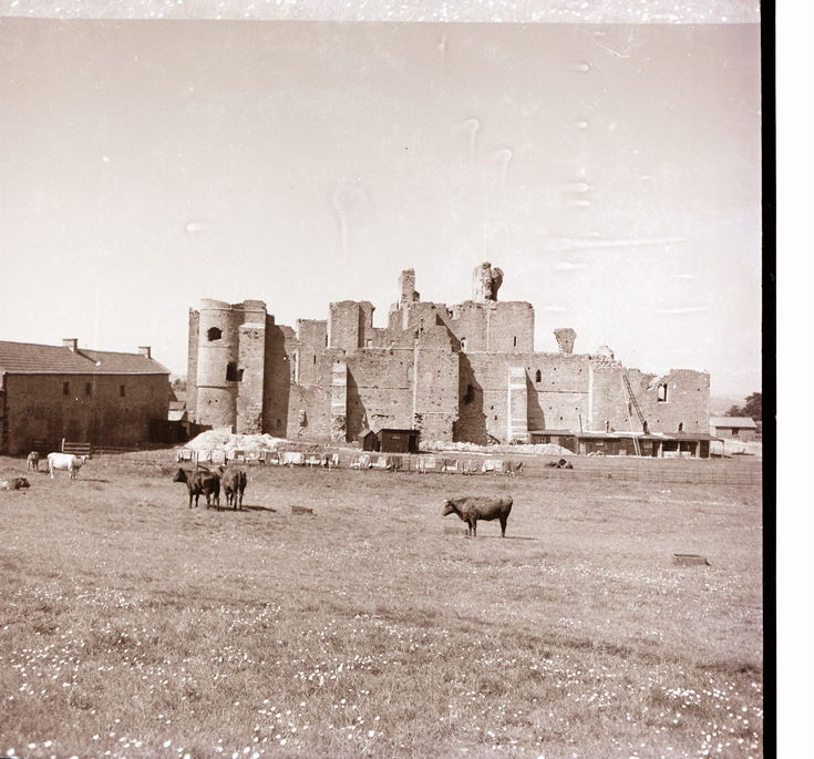 Middleham ~ Collection of negatives belonging to Miss K. L. Lyon