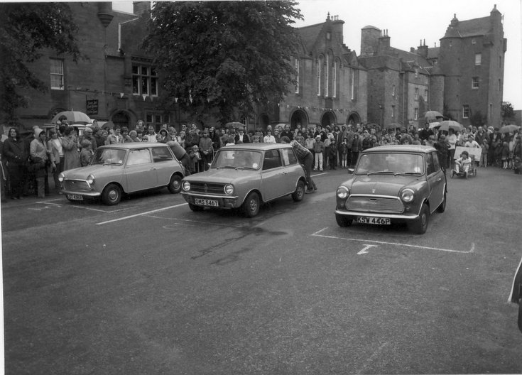 Dornoch Festival Week ~ Strongest man competition, car pushing
